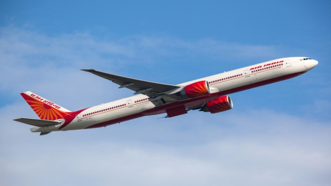 Air India plane en route to New York returns to Mumbai after suffering technical issue