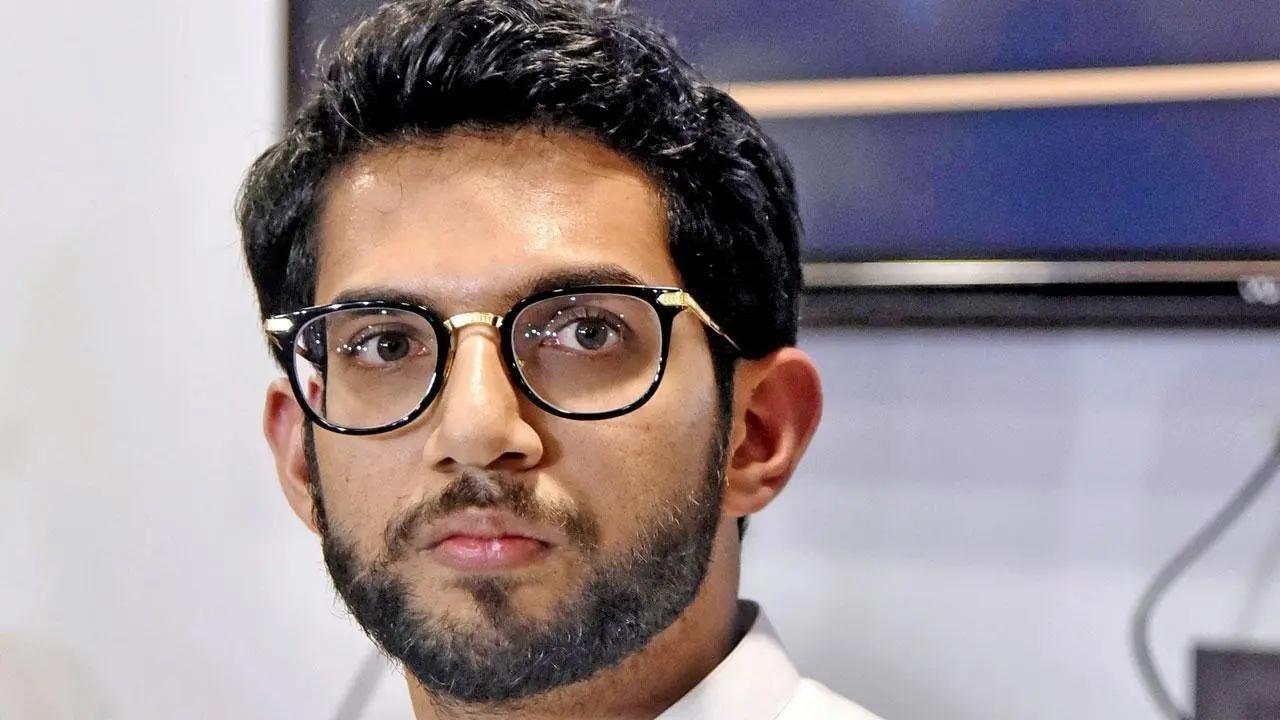 Maharashtra: Shiv Sena (UBT) leader Aaditya Thackeray slams CM Shinde over Mumbai's road work, air quality