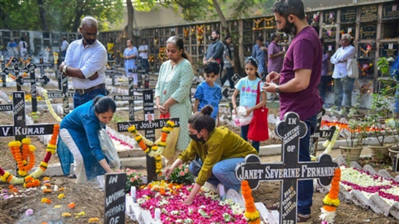 The priest stressed the importance of propagating the faith of bodily resurrection and eternal life to the wider human family, which is an essential aspect of evangelism.