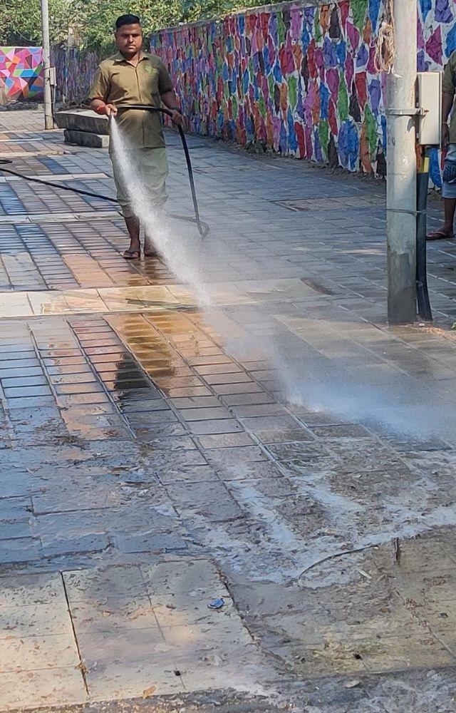 BMC begins dust mitigation in Mumbai