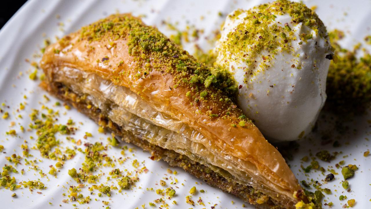 The confectionery serves over 15 varieties of authentic Turkish Baklavas as part of the menu. Handcrafted by chefs of Turkish origin, some of our bestsellers are Fistik Baklava (Premium Pistachio), Ceviz Baklava (Walnut), Kaju Baklava (Cashew) and the Havuc Dilmi (a long triangular slice of pistachio baklava best enjoyed with ice cream).