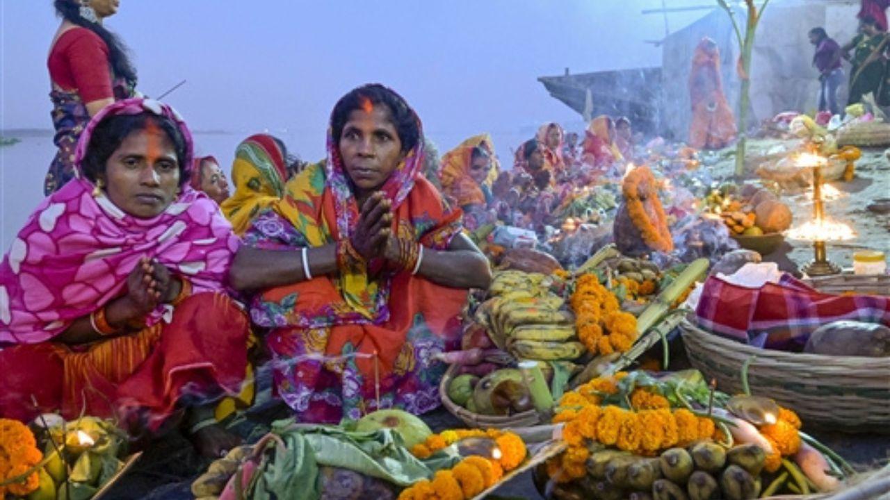During this period of fasting, individuals consume only pure foods, emphasizing cleanliness as an integral aspect of this sacred observance.