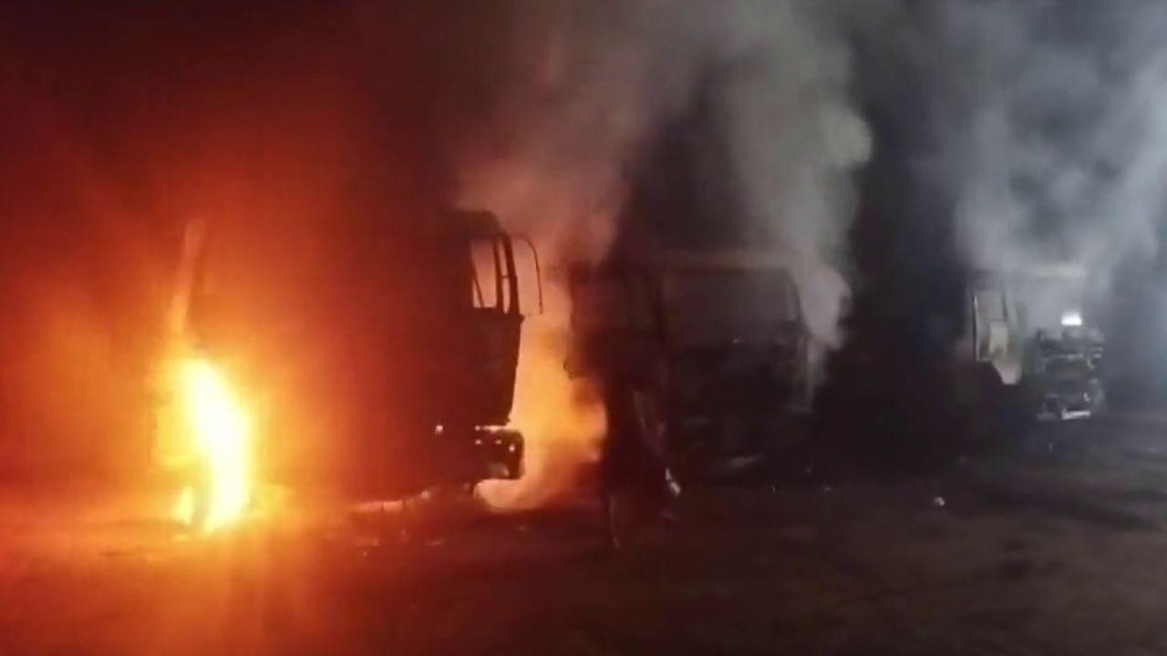Naxalites torch 14 vehicles, machines engaged in construction in Chhattisgarh