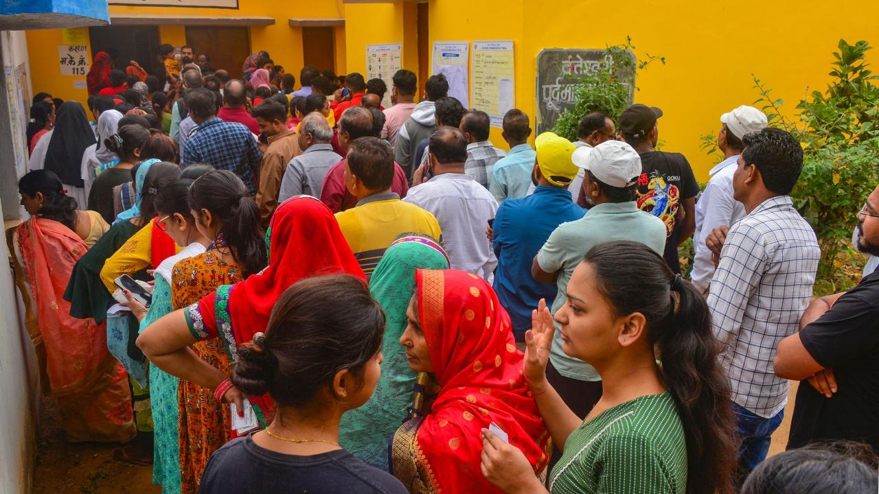 In the first phase covering 20 of the total 90 assembly seats, 223 candidates, including 25 women, are in the fray and as per electoral rolls, 40,78,681 voters are eligible to exercise their franchise