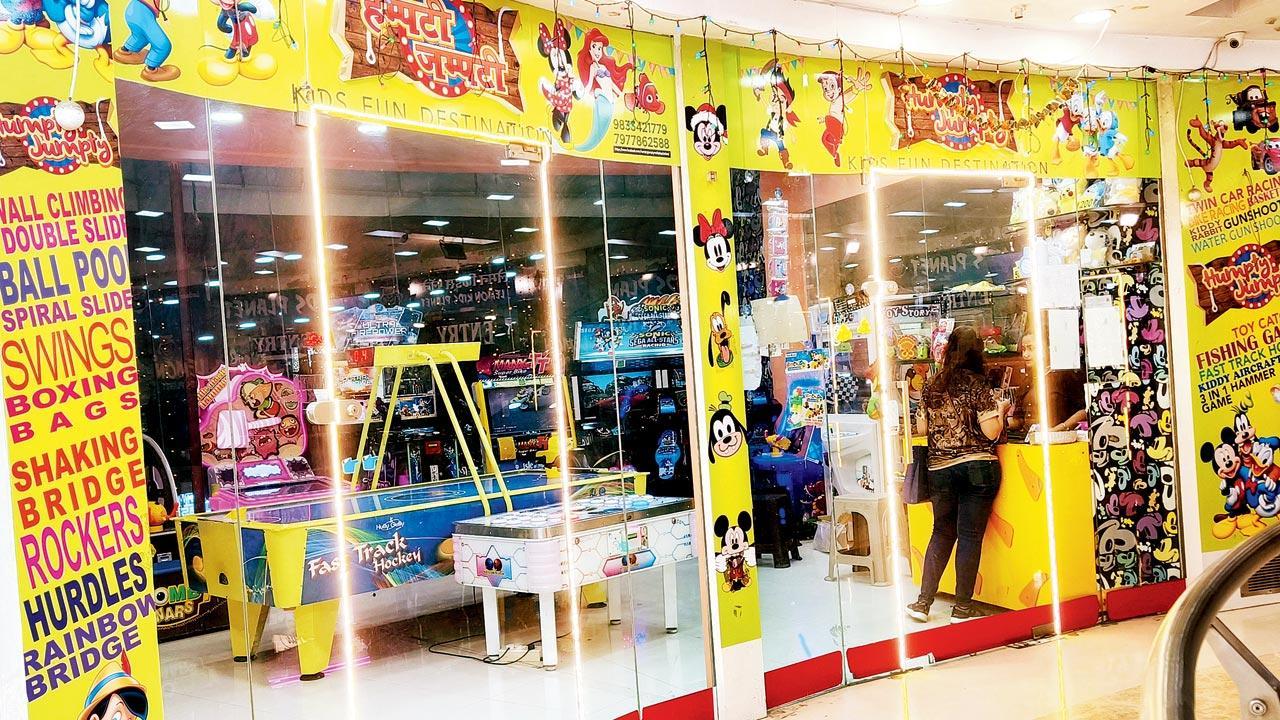 Mumbai cop delivers instant justice to man who slapped her child
