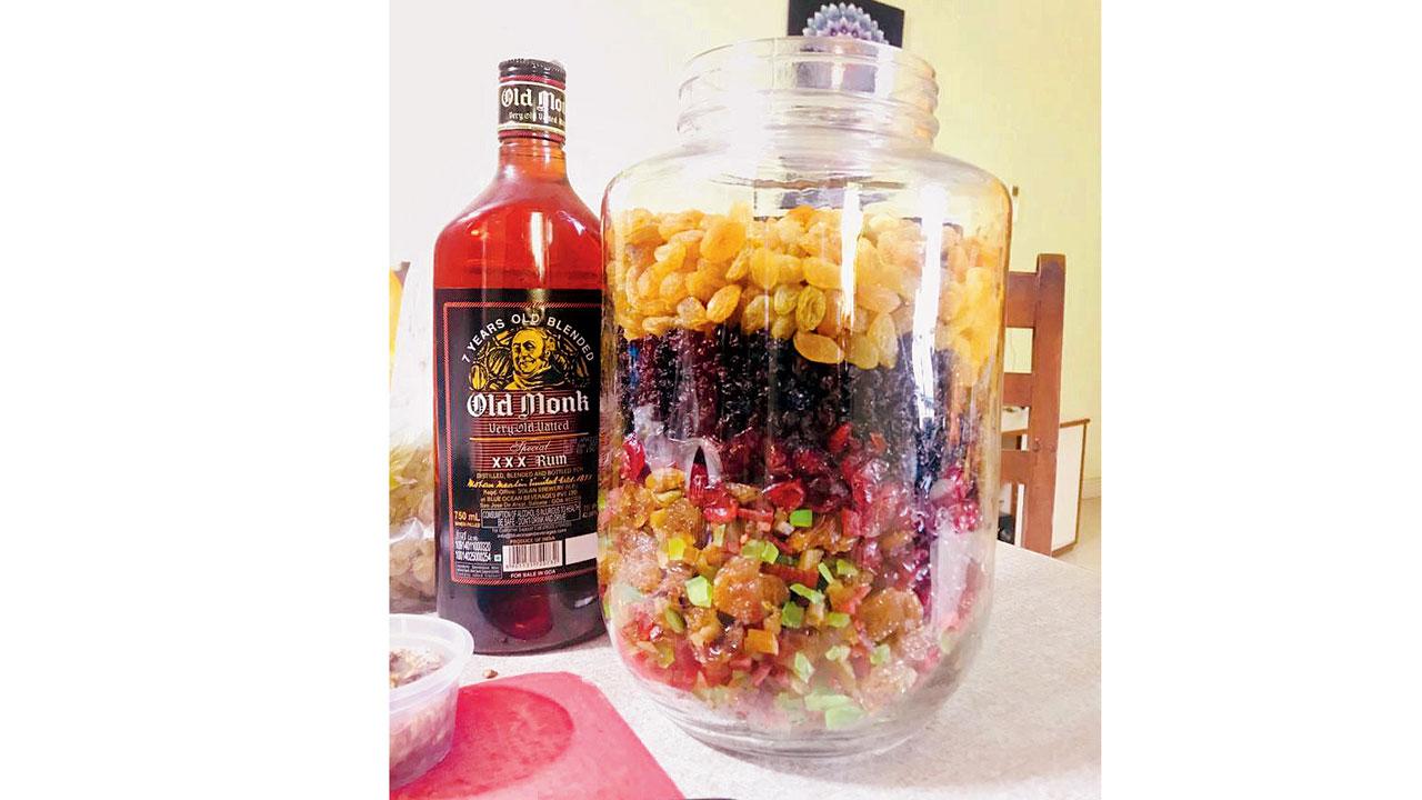 Rum and dried fruits