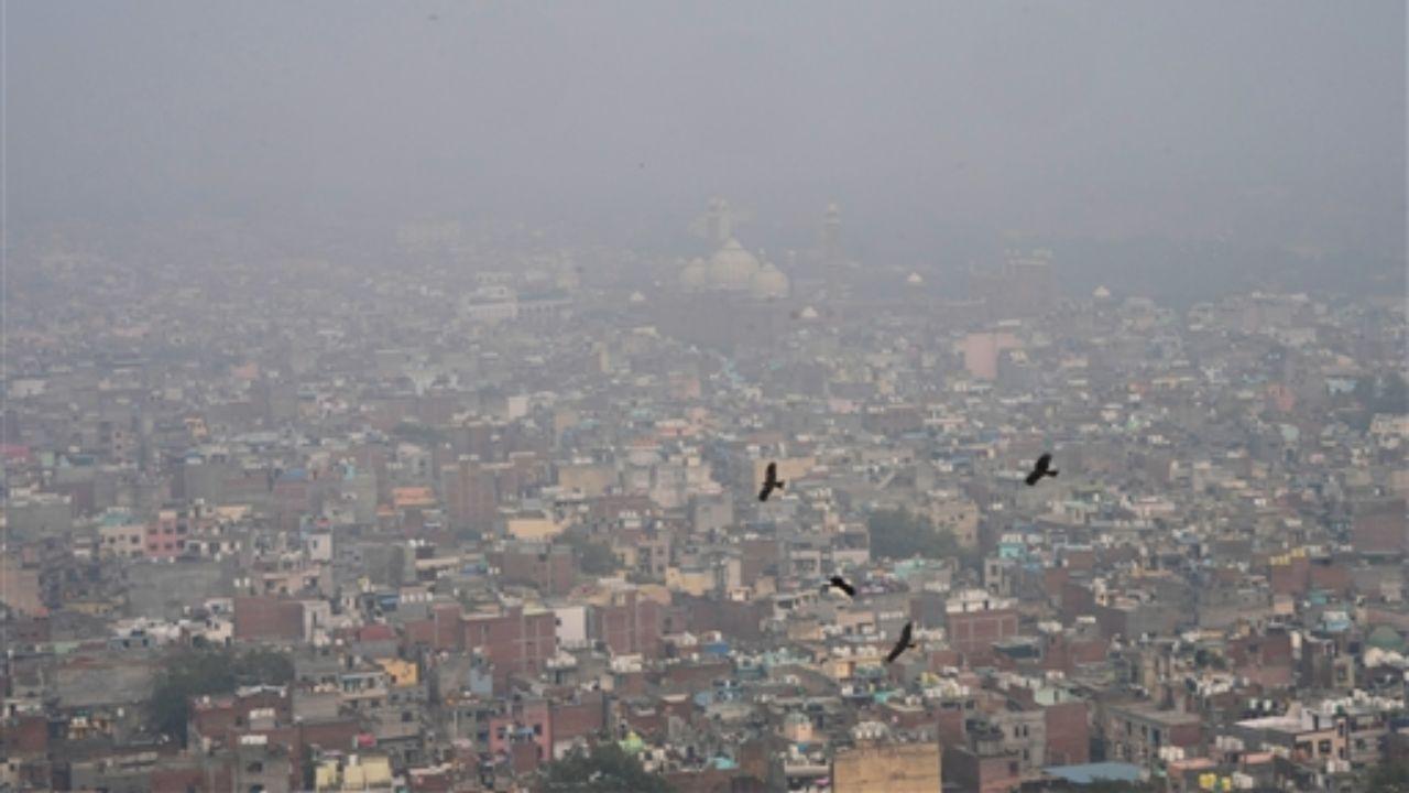According to the Ministry of Earth Sciences' Air Quality Early Warning System for Delhi-NCR, the region is likely to experience severe air quality for another five to six days.