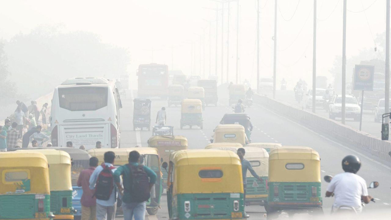 Delhi air quality dips into 'severe category' today