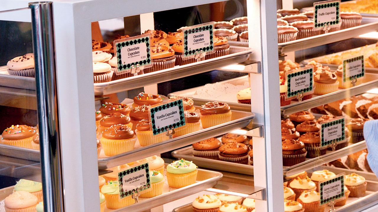 The browsing window of the bakery filled with its desserts