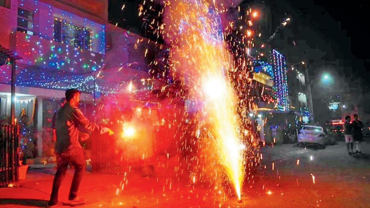 Mumbai: Most green crackers have deadly chemicals, finds test