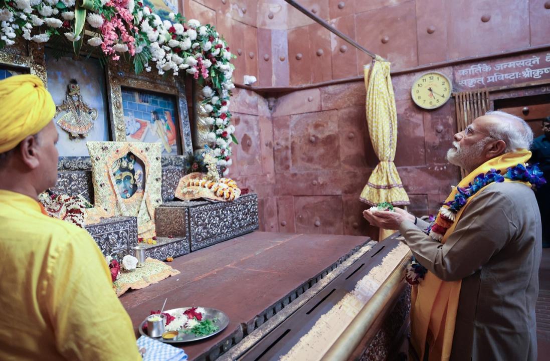 PM Modi offers prayers at Shri Krishna Janmabhoomi temple in UP's Mathura