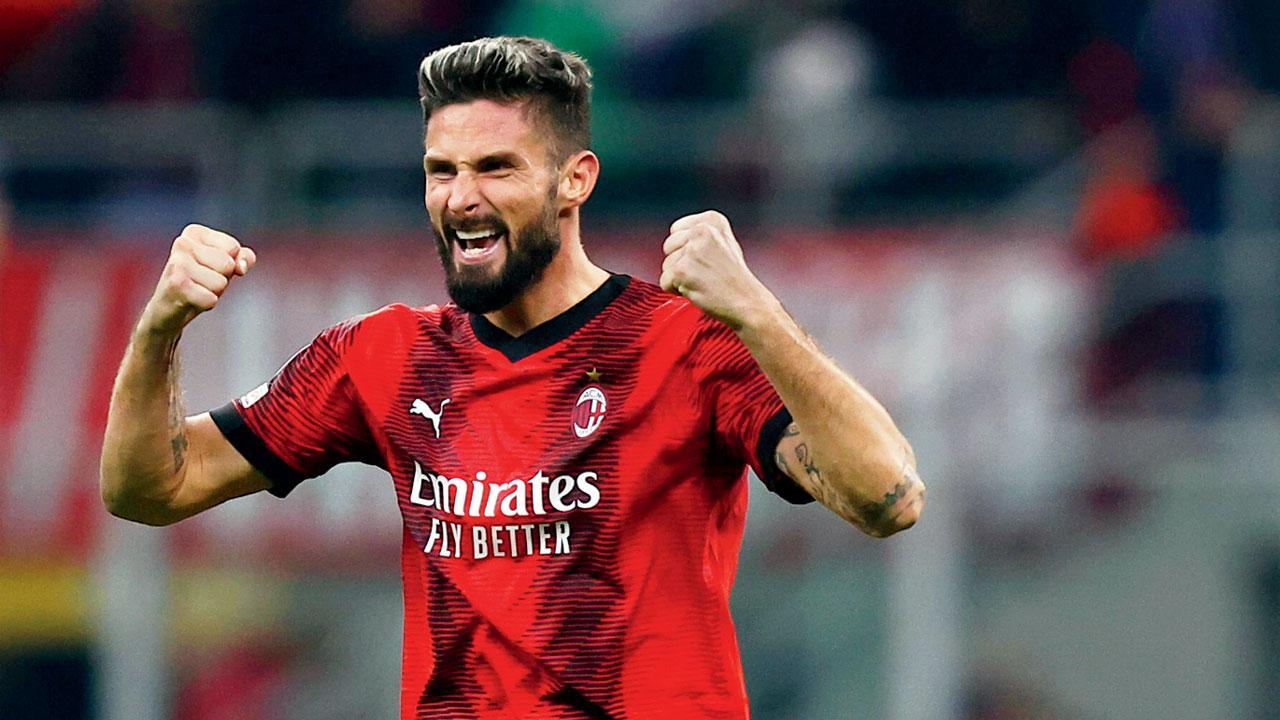 Giroud sinks PSG to reignite Milan’s bid