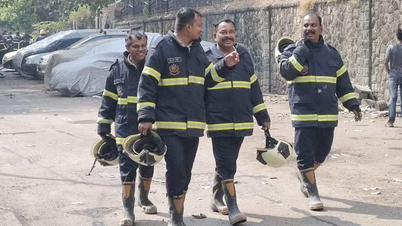 The official said that the firemen rescued several residents who were stranded on the 15th, 21st and 22nd floors of the building and shifted them safely to the terrace through the staircase. 