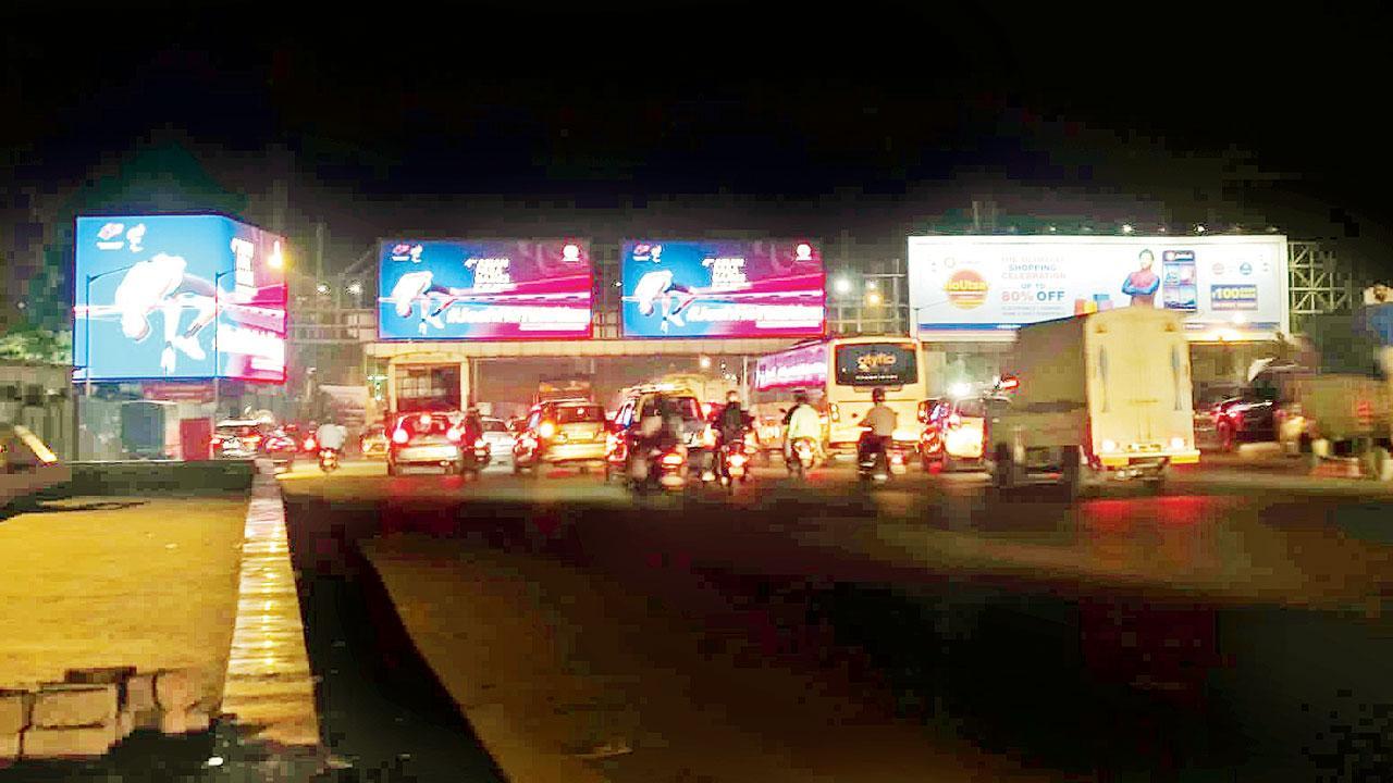 Mumbai NGOs write to CM Shinde seeking removal of excessively bright digital billboards
