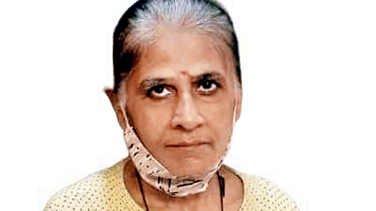 Mumbai: KEM Hospital staff allegedly ignores dying patient, family left struggling