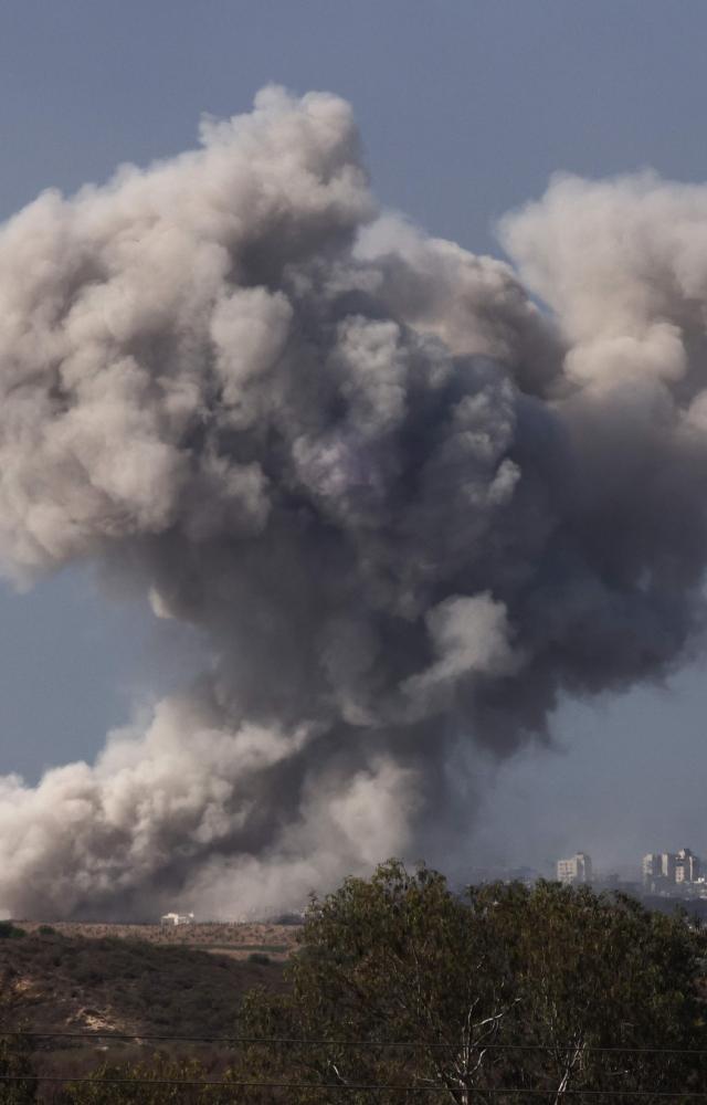Military analysts have repeatedly cast doubt on Syria`s stated ability to thwart Israeli strikes