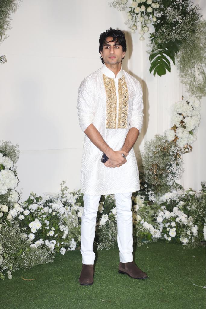 Ibrahim Ali Khan wore a white kurta pyjama with golden embroidery at Manish Malhotra's Diwali celebration