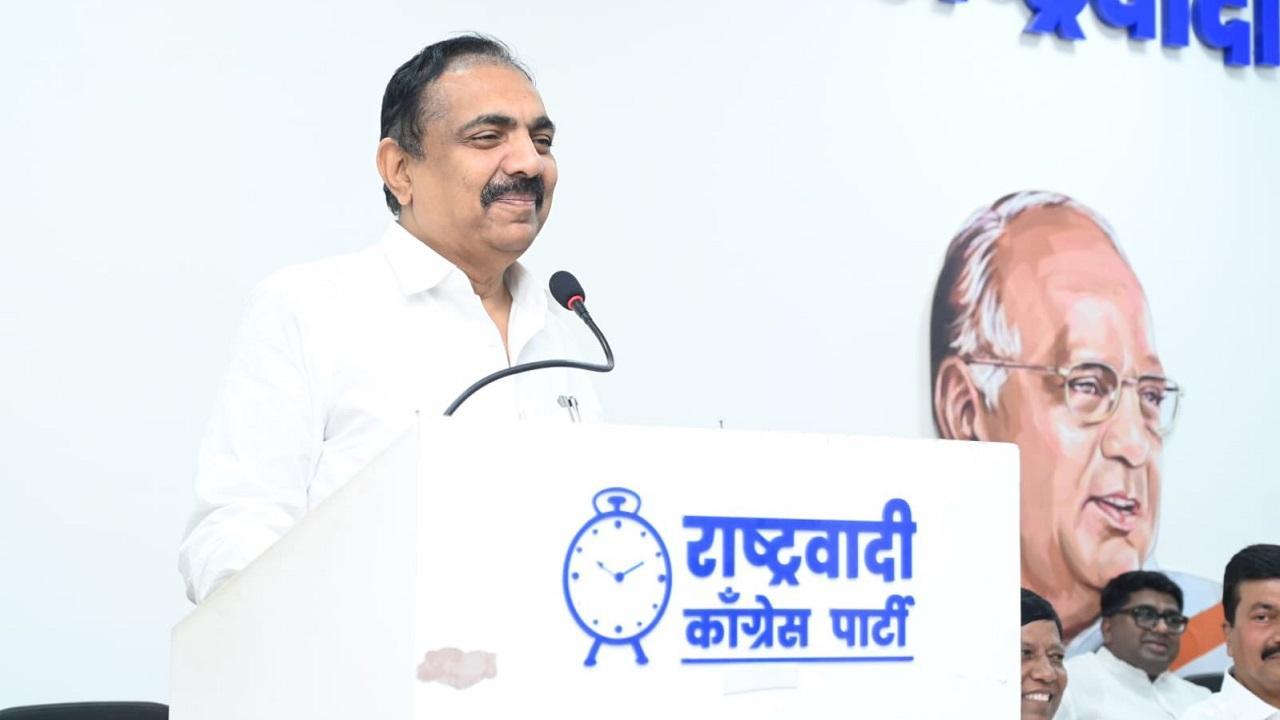 Shinde government indifferent towards Maratha quota demand: Jayant Patil Shinde government indifferent towards Maratha quota demand: Jayant Patil