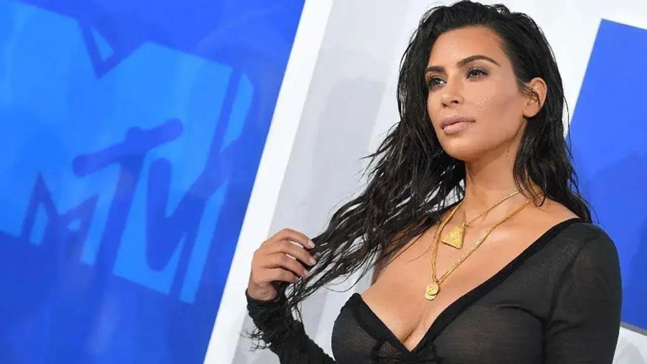 Kim Kardashian would love to take tennis lessons from Serena Williams