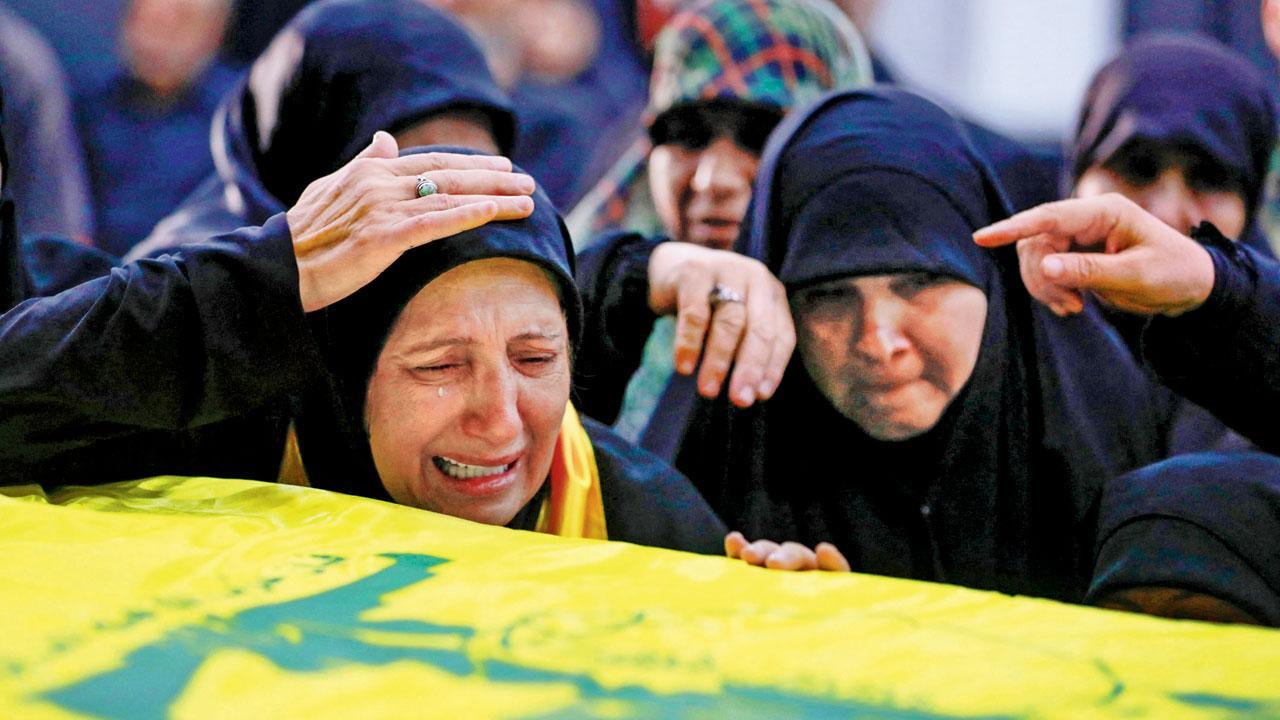 Hezbollah attacks Israeli armposts with two rockets