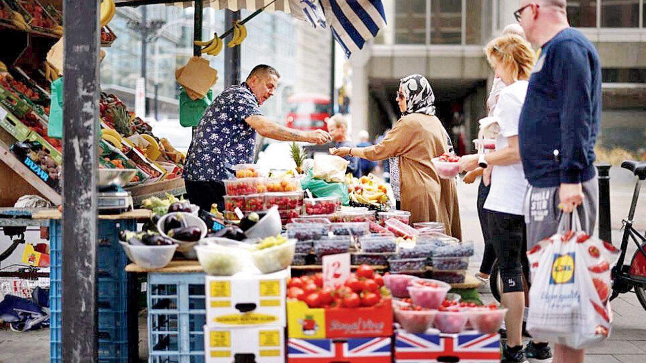 UK inflation drops to 4.6 per cent in just one year