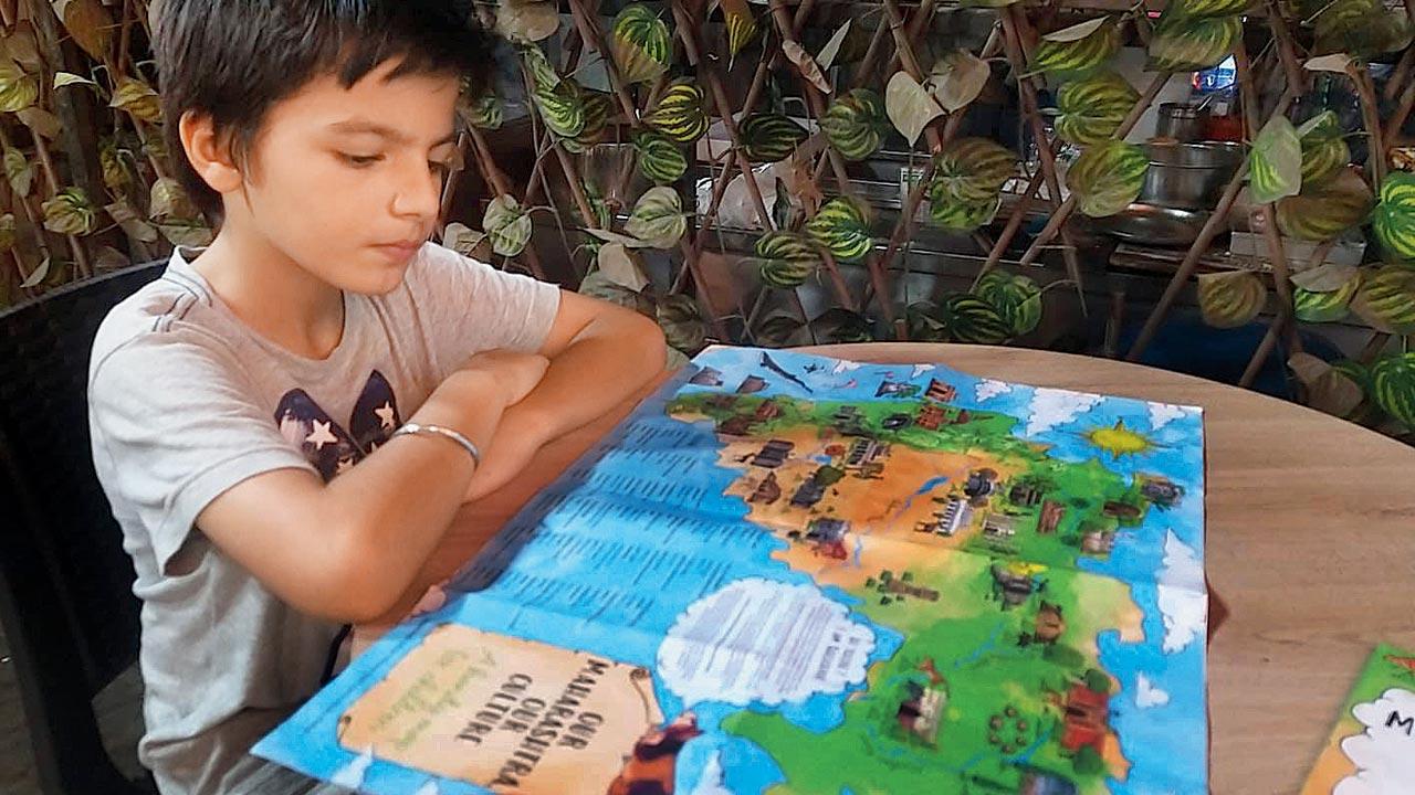 Nivaan Shivnani reads the map