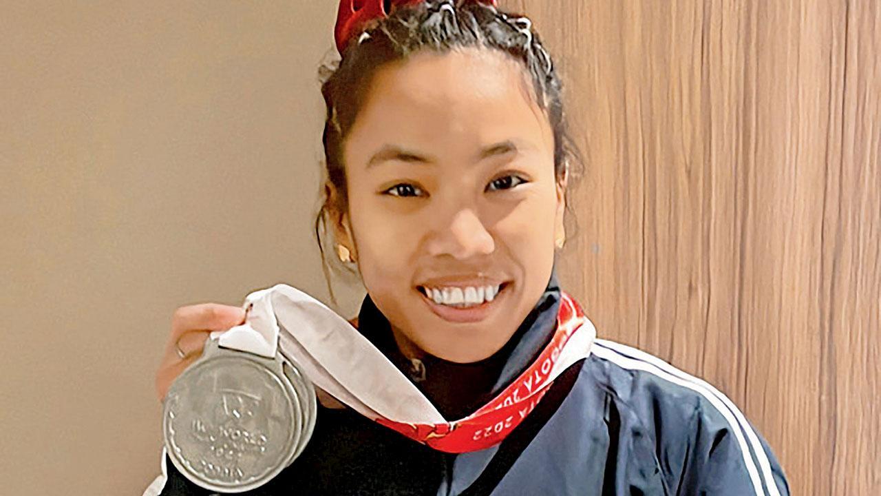 Injured Mirabai eyes comeback at 2024 Asian Championships