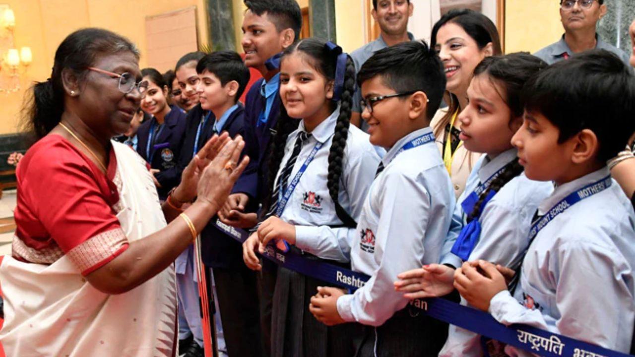 Emphasising the need for environmental awareness, President Murmu urged inculcating values of environmental health and cleanliness among children.