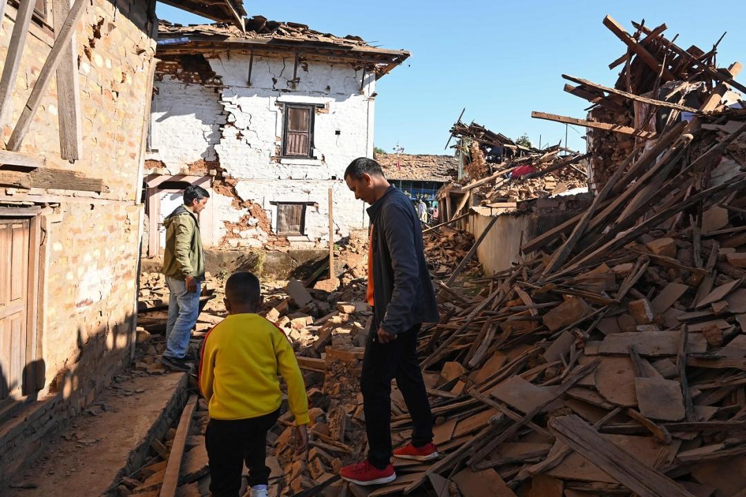 Nepal earthquake: Death toll rises to 143