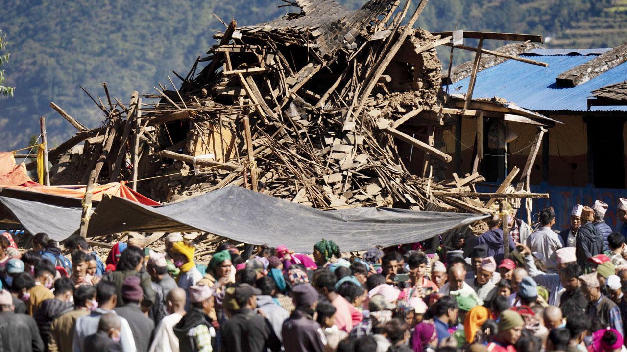 Nepal govt rushes aid to earthquake victims