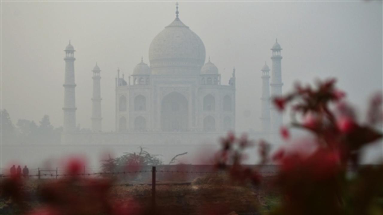 Smog covers the Taj Mahal, in Agra