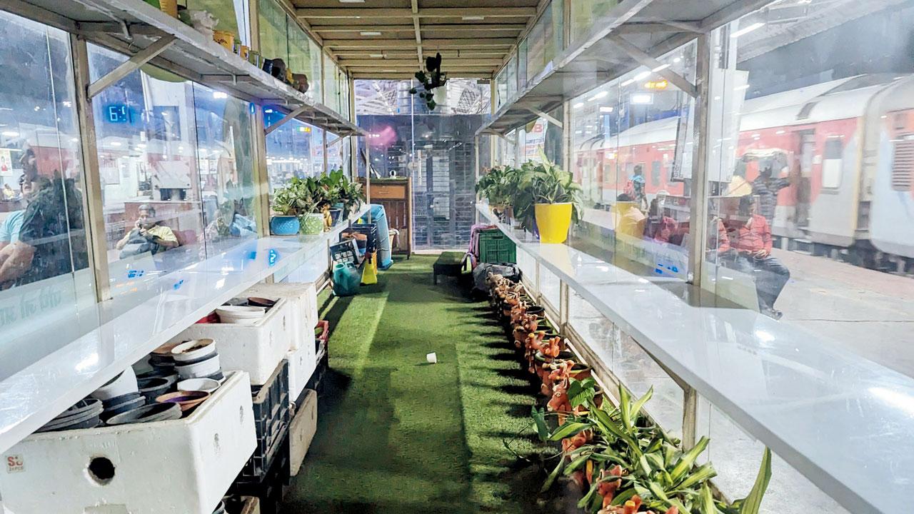 The ‘oxygen parlour’ at Nashik station