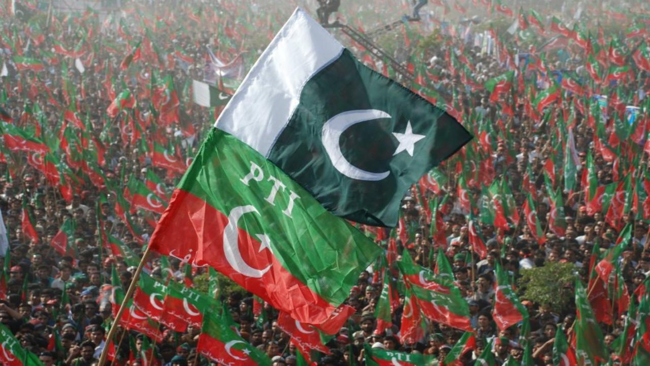 Confusion in Imran Khan's Pakistan Tehreek-e-Insaf party over his reported plan not to contest as Chairman