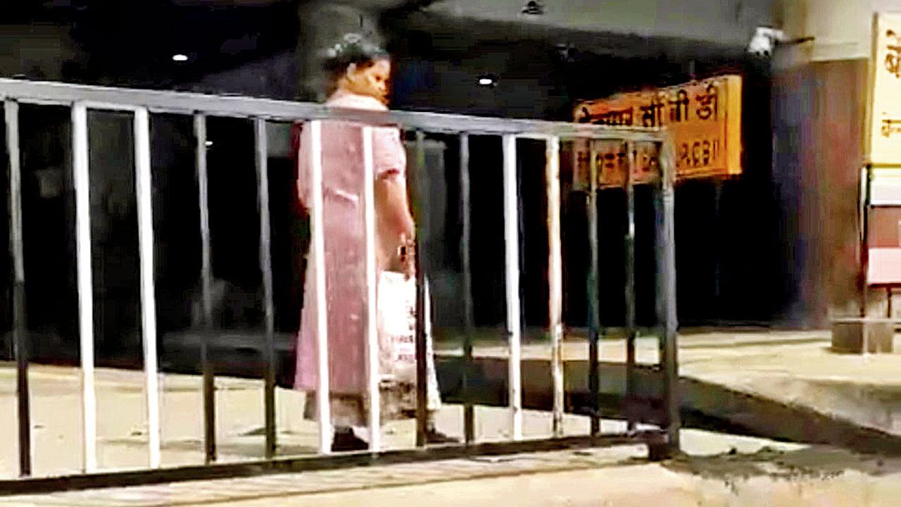 Trespassers at CBD Belapur station