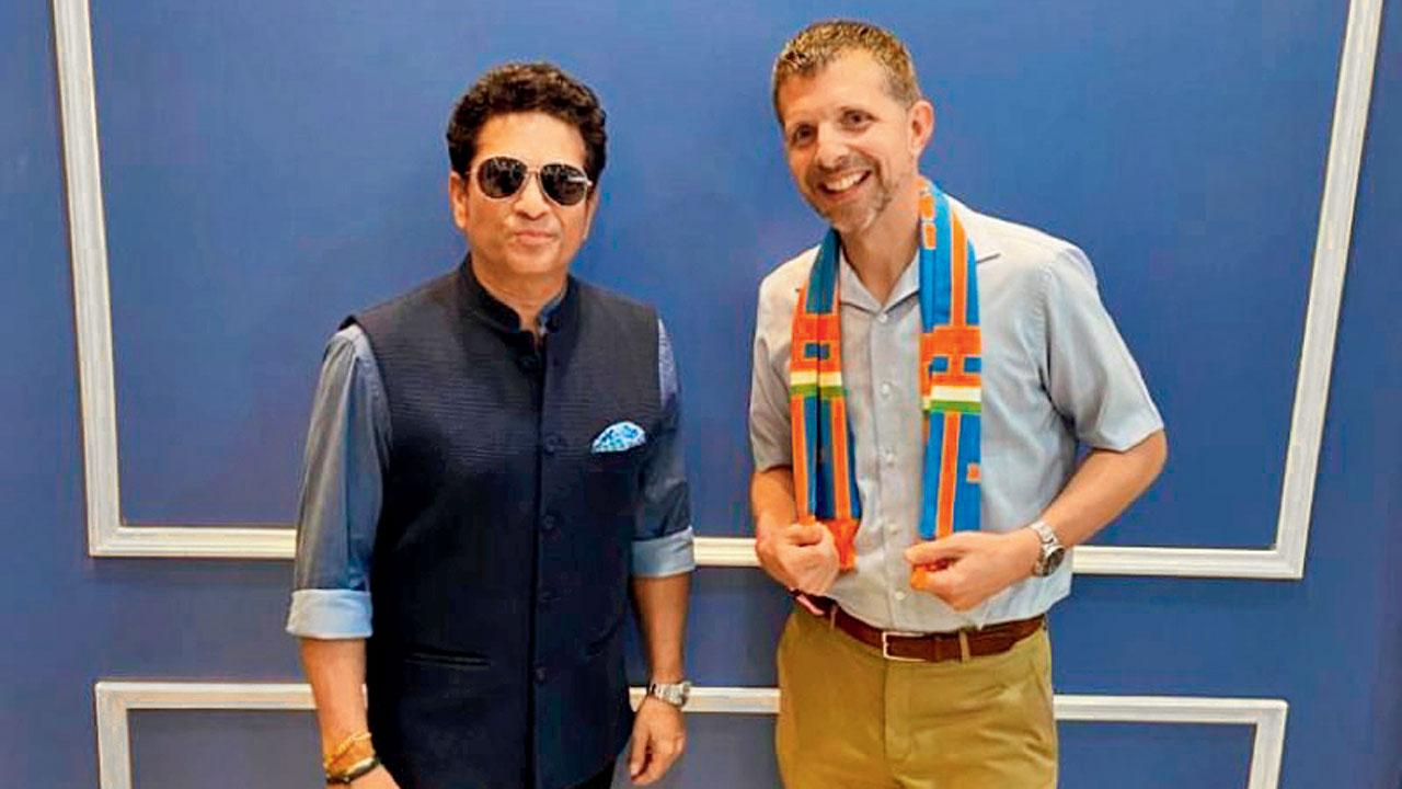 Sachin Tendulkar with US Consul General, Mike Hankey