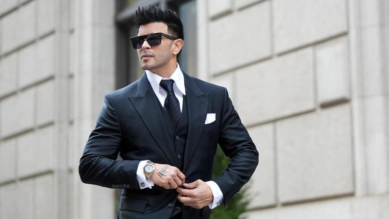 Buy SD-SAHIL KHAN-7 UV-Protected Oversized Sunglasses Online at Best Prices  in India - JioMart.