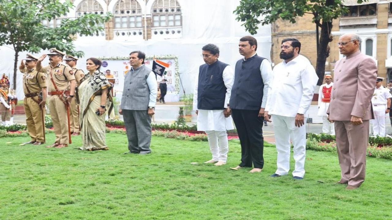 Maha Guv, CM, DCM pay tributes to Policemen martyred in 26/11 Mumbai attacks 