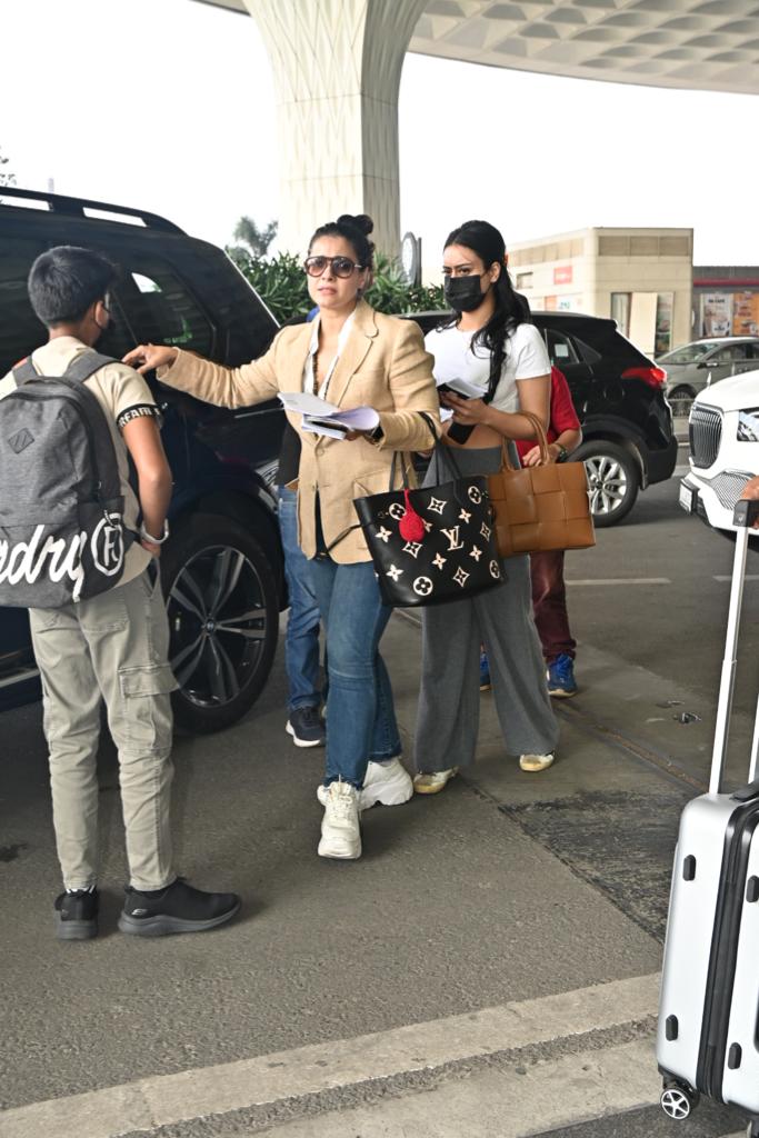 Kajol was clicked in the city with children Nysa and Yug Devgn