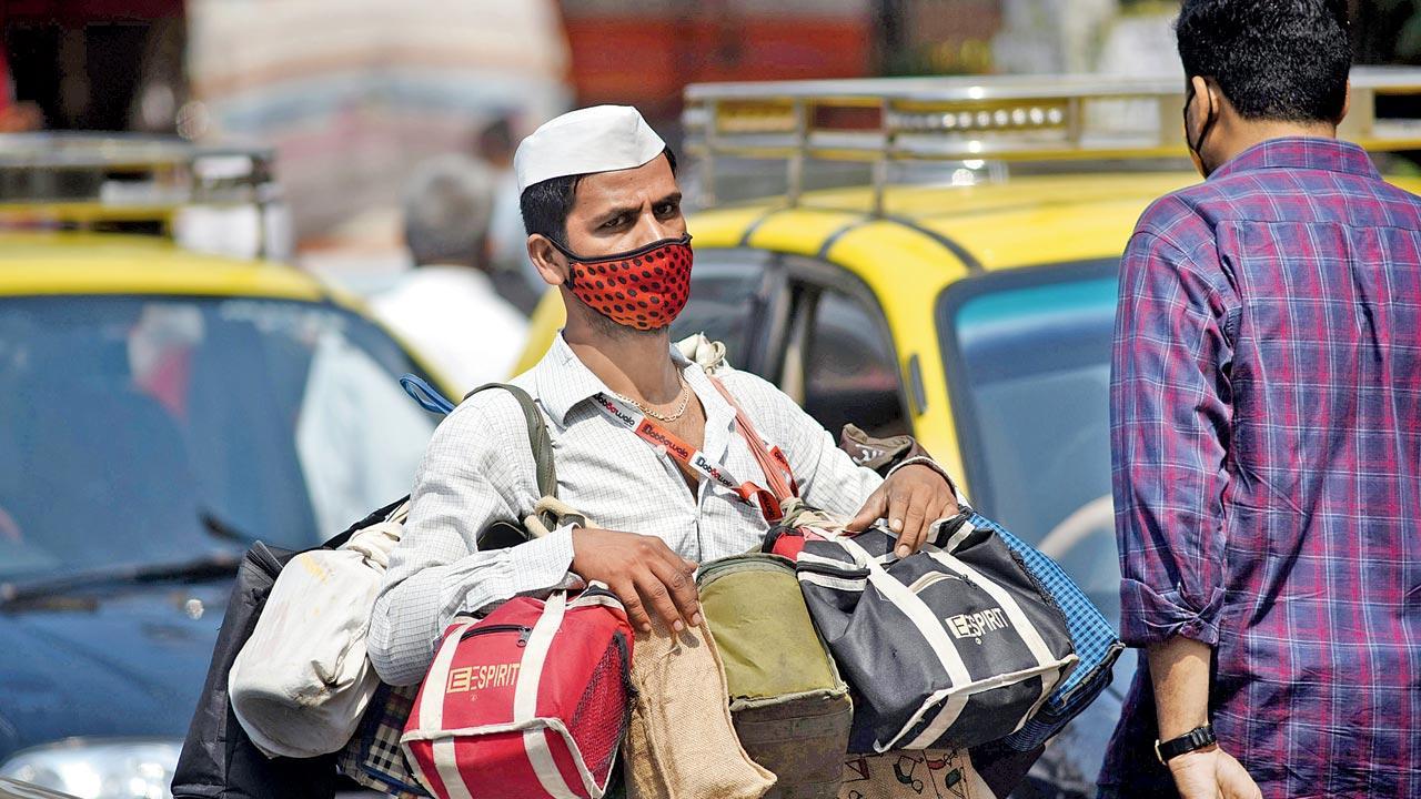 This Diwali, Mumbai’s beloved dabbawallas seek a better deal