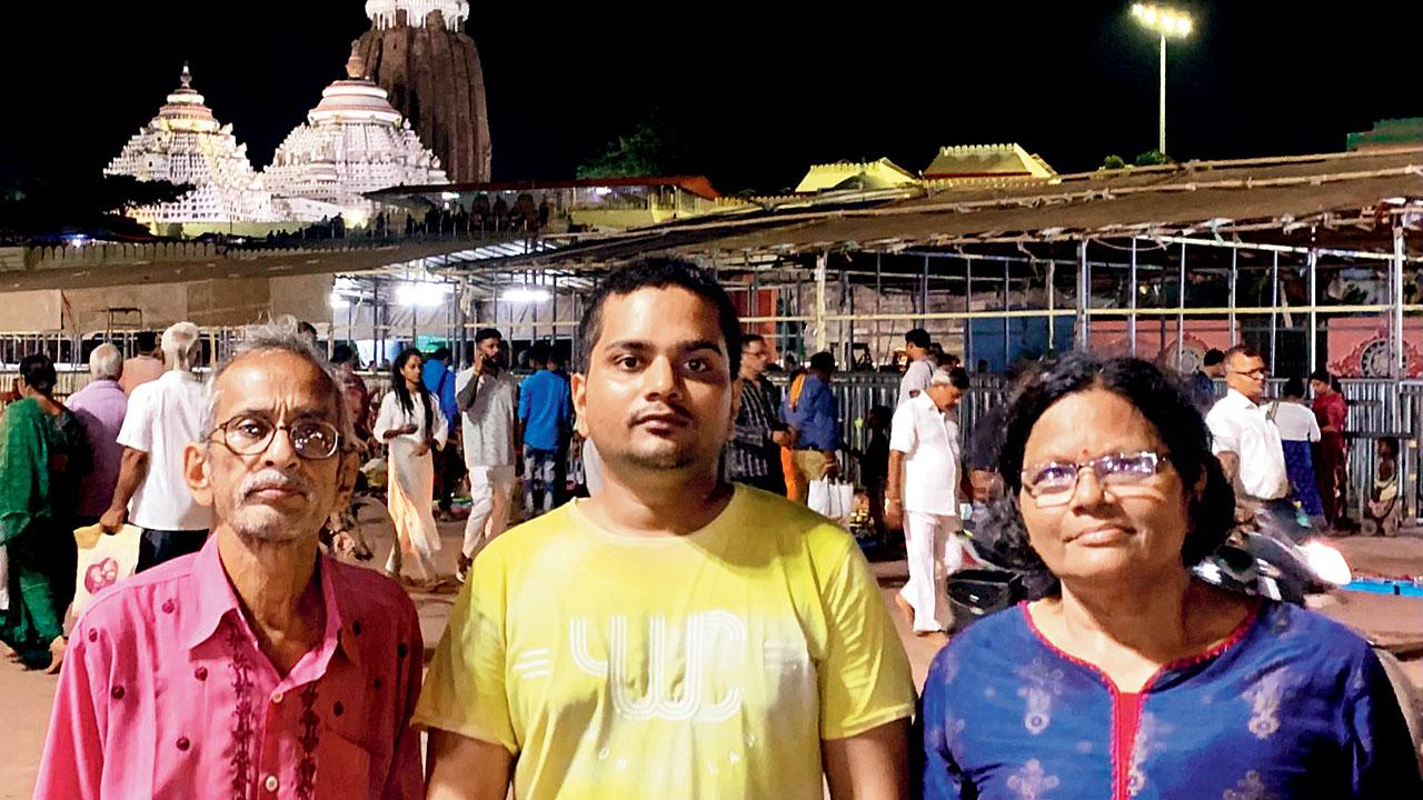 Navi Mumbai resident Anuj Gupta is seen along with his parents at the Char Dham Yatra. Gupta had complained to IRCTC about the poor quality of food served