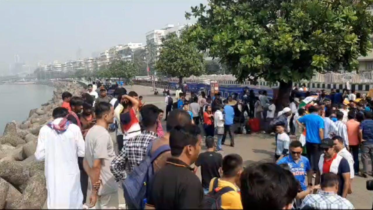 The fans turned up with creative placards cheering on for team India while some brought special props for Virat Kohli. 