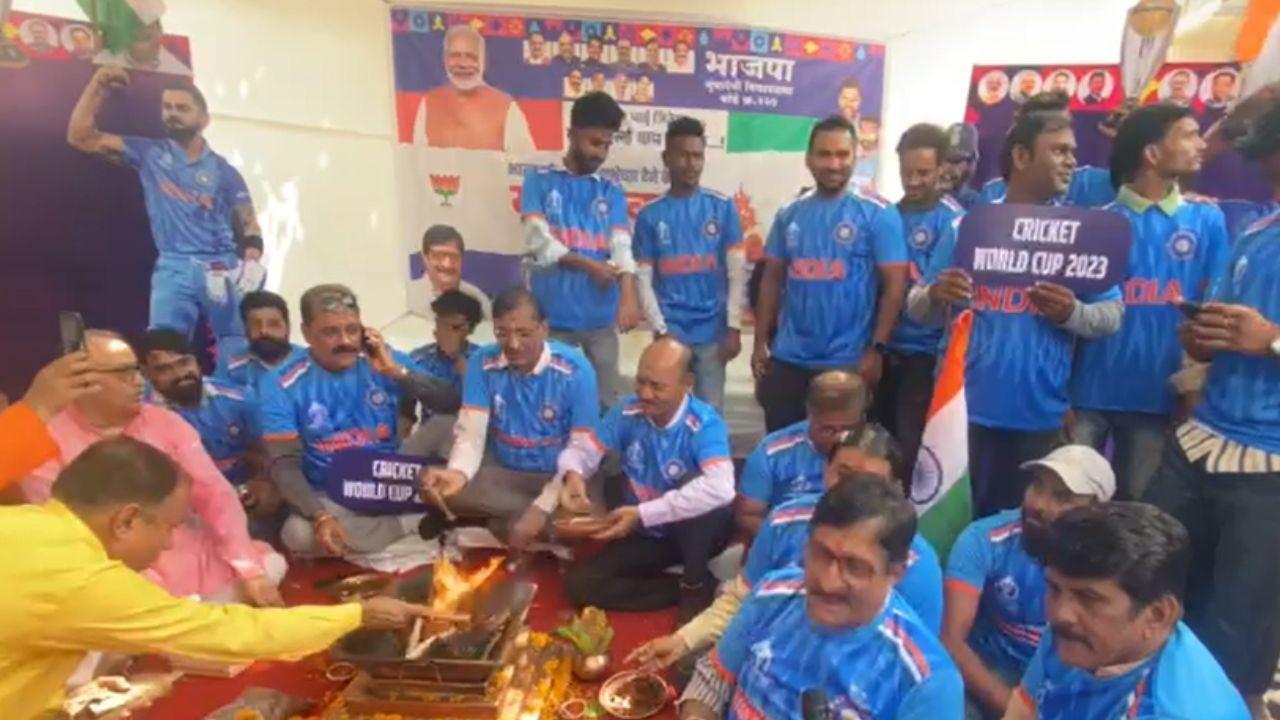 BJP's Atul Shah led a special prayer ceremony at Madhav Baug temple in Mumbai, seeking success for Team India in the upcoming World Cup final against Australia. Pics/Shadab Khan