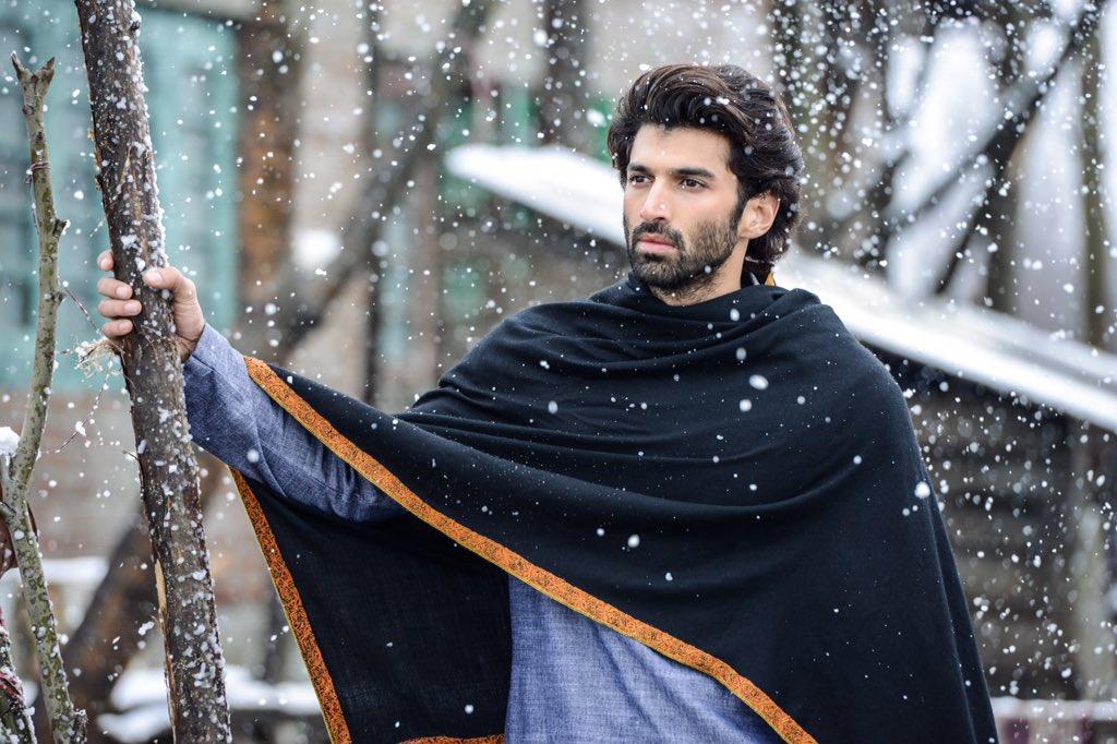 For Fitoor, ARK adopted more of a soft boy appeal. Which just gave him a new fanbase of followers