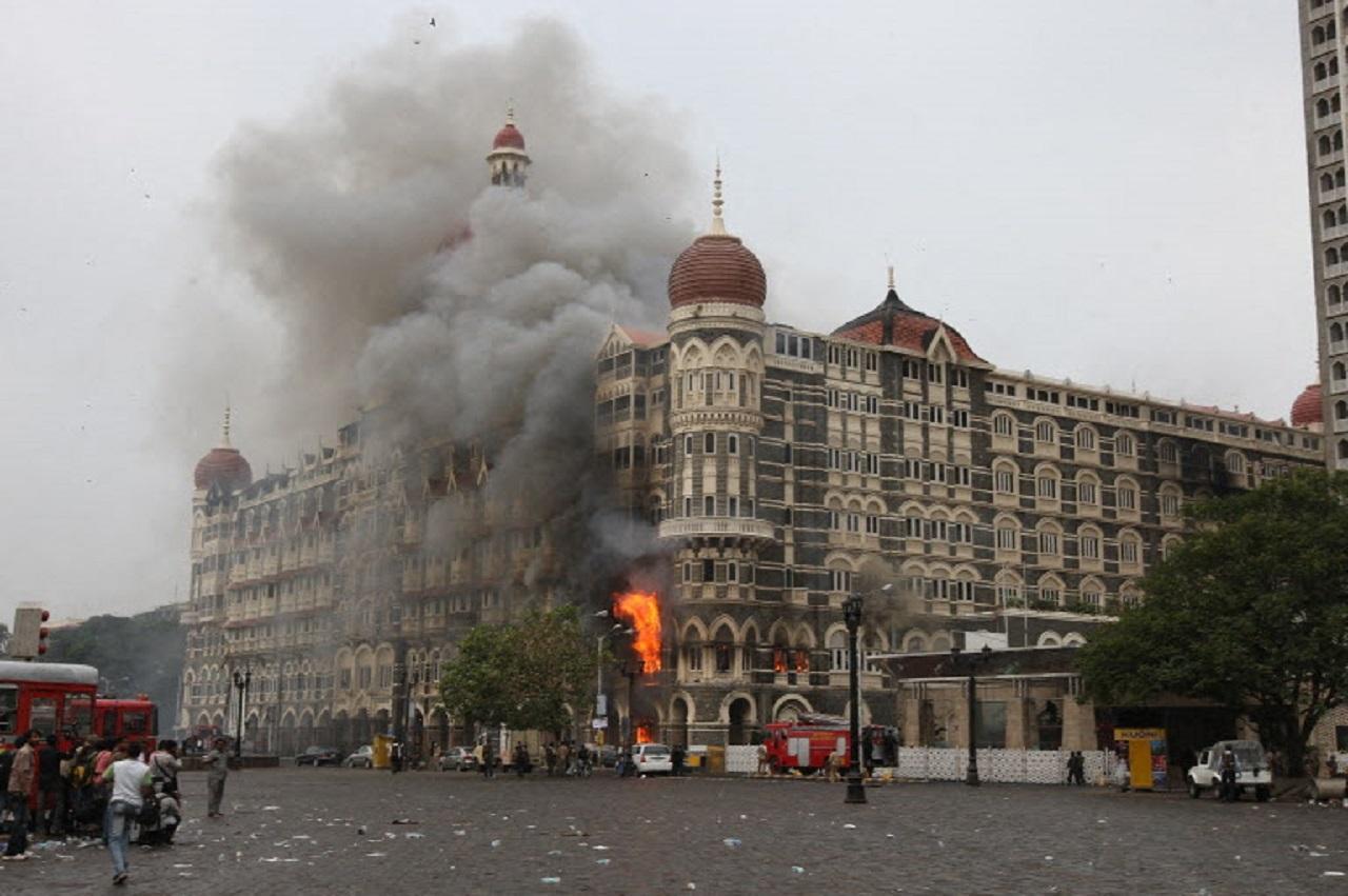 The terrorists then hijacked the jeep and drove away, but were intercepted by a team from the Gamdevi police station near Girgaon chowpatty. Khan was killed in the firefight and Kasab was taken into custody