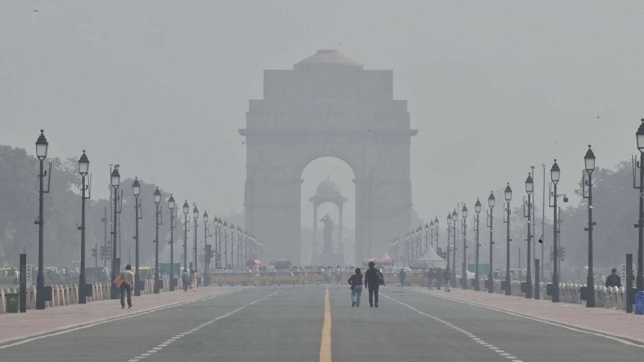 In Pics: Air pollution levels creep up in Delhi