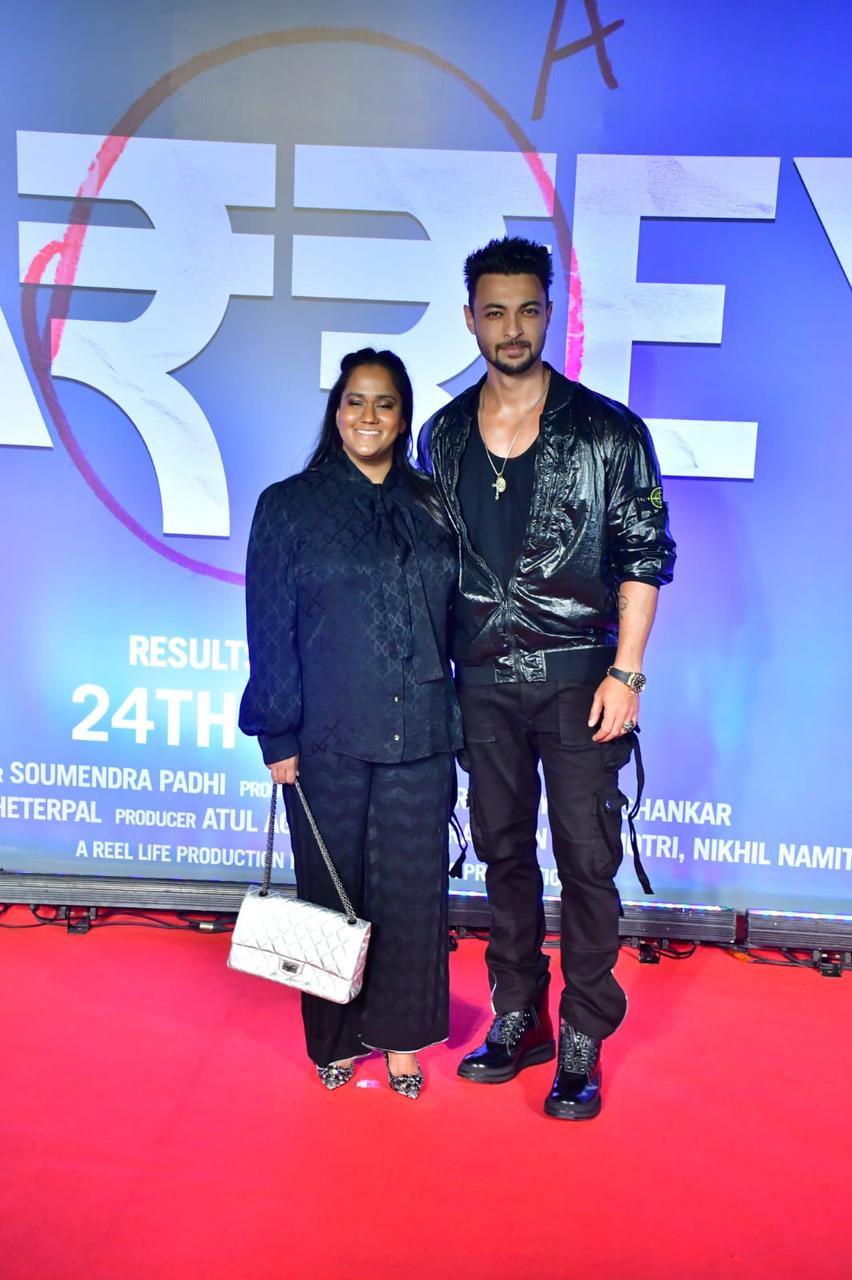 Arpita Khan and her husband Aayush Sharma arrived to support Alizeh as well