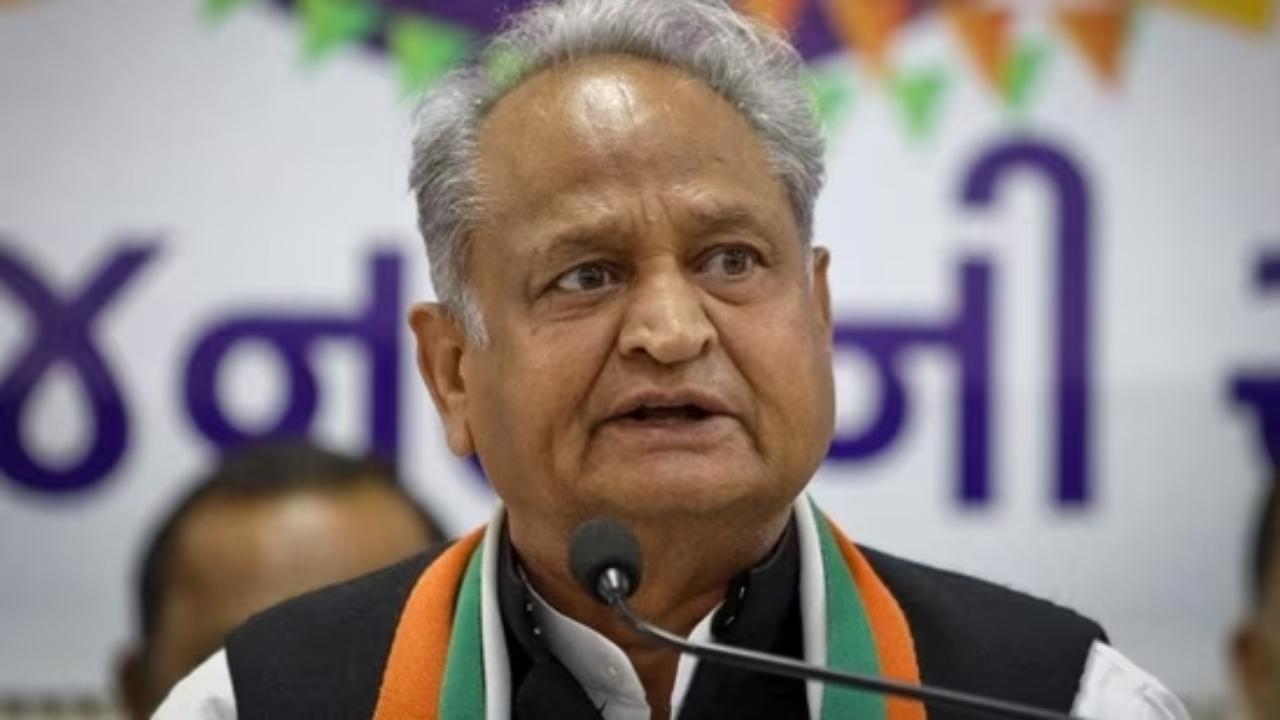 BJP obsessed with the 'Gandhi Parivaar', says Rajasthan CM Ashok Gehlot
