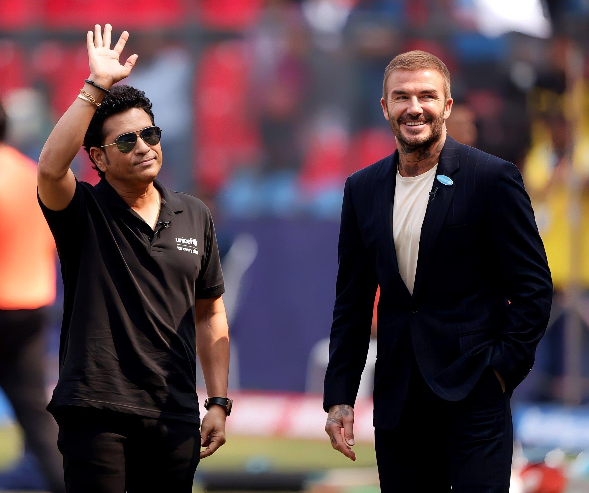 Sachin Tendulkar made millions of fans happy today just by showing up for the match. The ace cricketer brought with him the ever-gorgeous legendary footballer David Beckham 