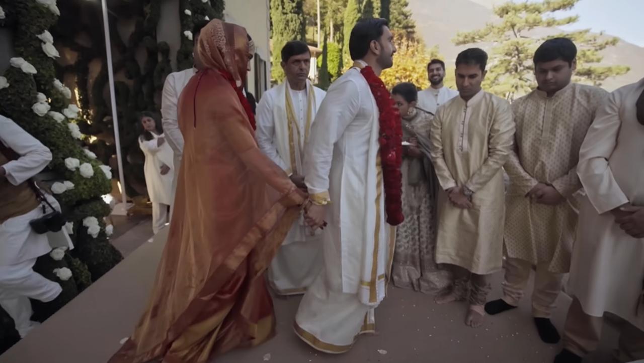 They took pheras during their traditional Konkani style wedding too