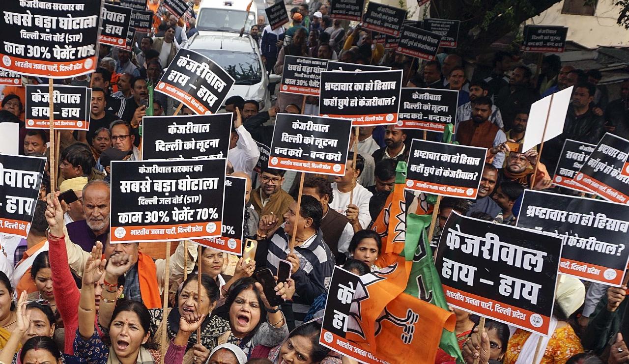 Delhi BJP president Virendra Sachdeva alleged that the DJB 